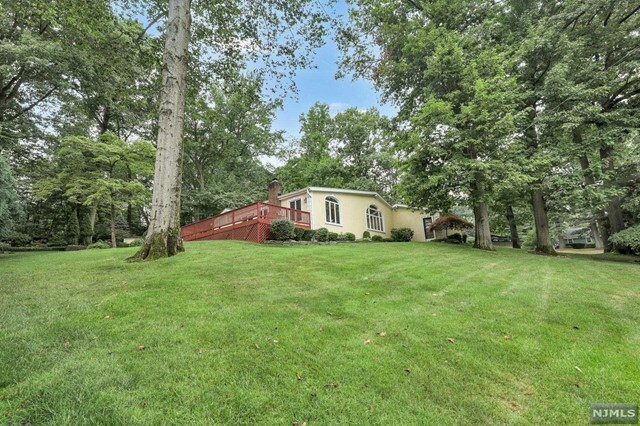 Property Photo:  885 Washington Avenue  NJ 07676 