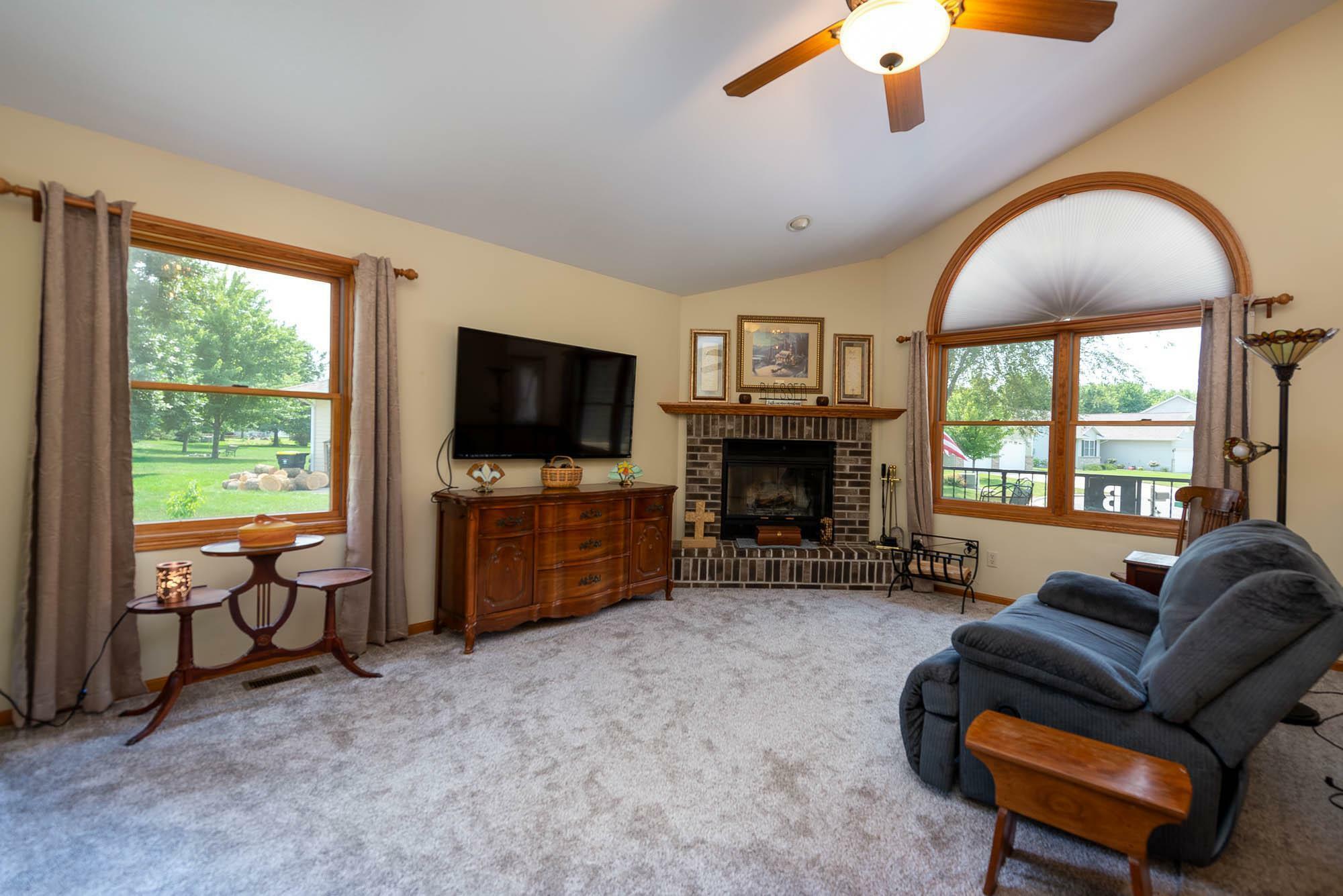 Property Photo:  18 Columbia Court  MN 56003 