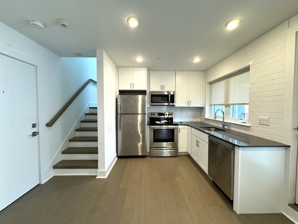 Property Photo: 25 Eleanor Street 210 MA 02150