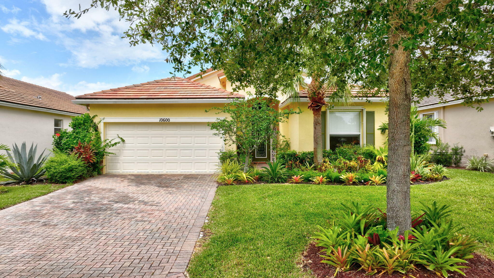 Property Photo:  10600 SW Southgate Court  FL 34987 