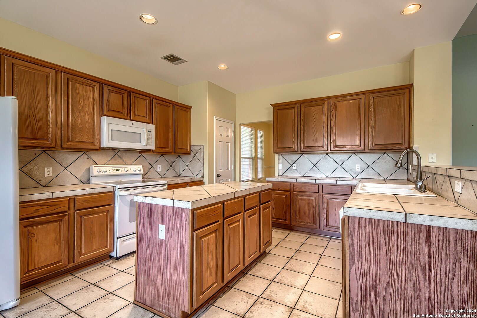 Property Photo:  1606 Doe Park  TX 78248 