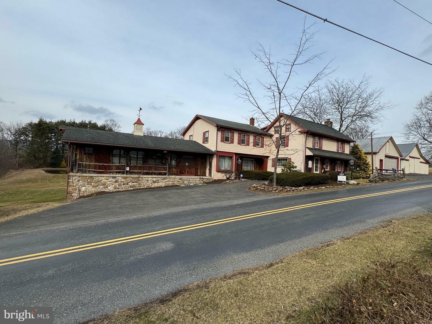 Property Photo:  6991 Springhouse Road  PA 18066 