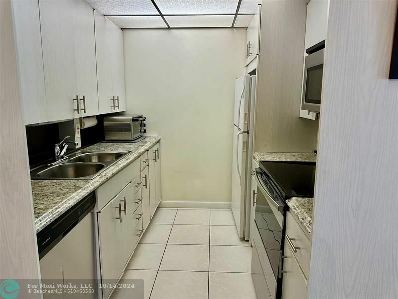 Property Photo:  2503 Antigua Ter H1  FL 33066 