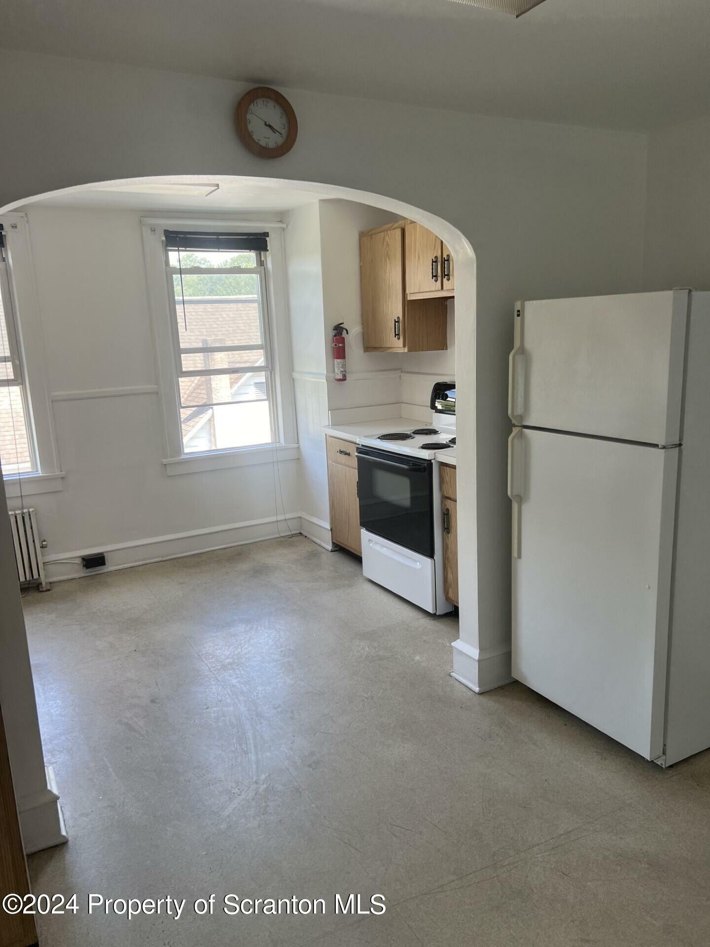 Property Photo:  1225 S Main Apt #5  PA 18518 