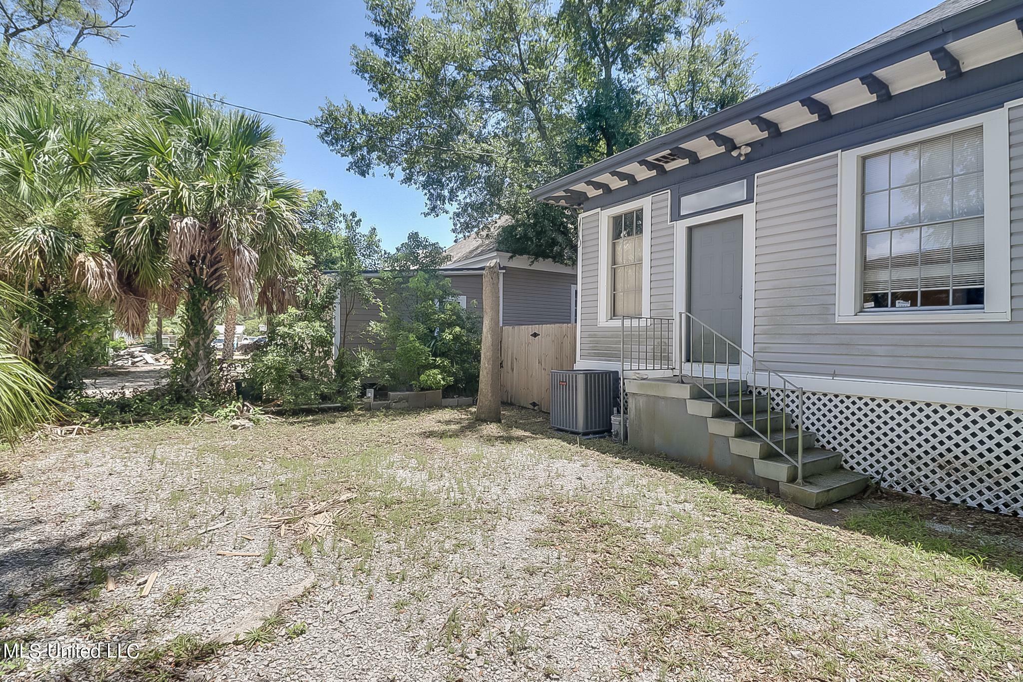 Property Photo:  1702 23rd Avenue  MS 39501 