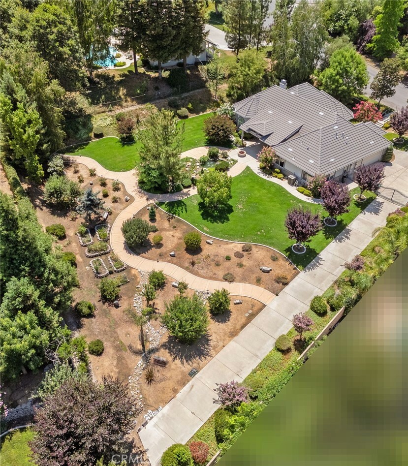 Property Photo:  13751 Pine View Drive  CA 92399 