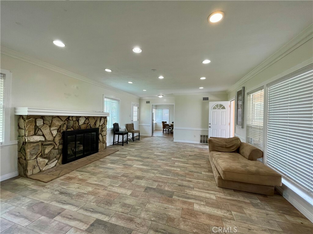 Property Photo:  13871 Elliott Place  CA 92844 