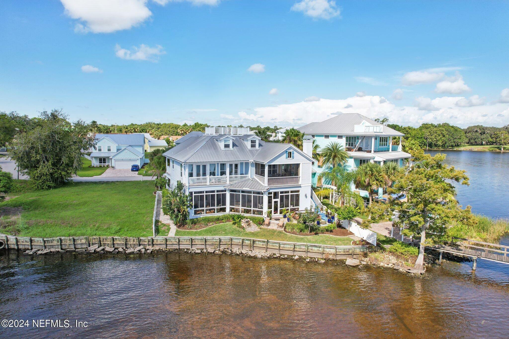 Property Photo:  102 Yacht Club Point  FL 32043 