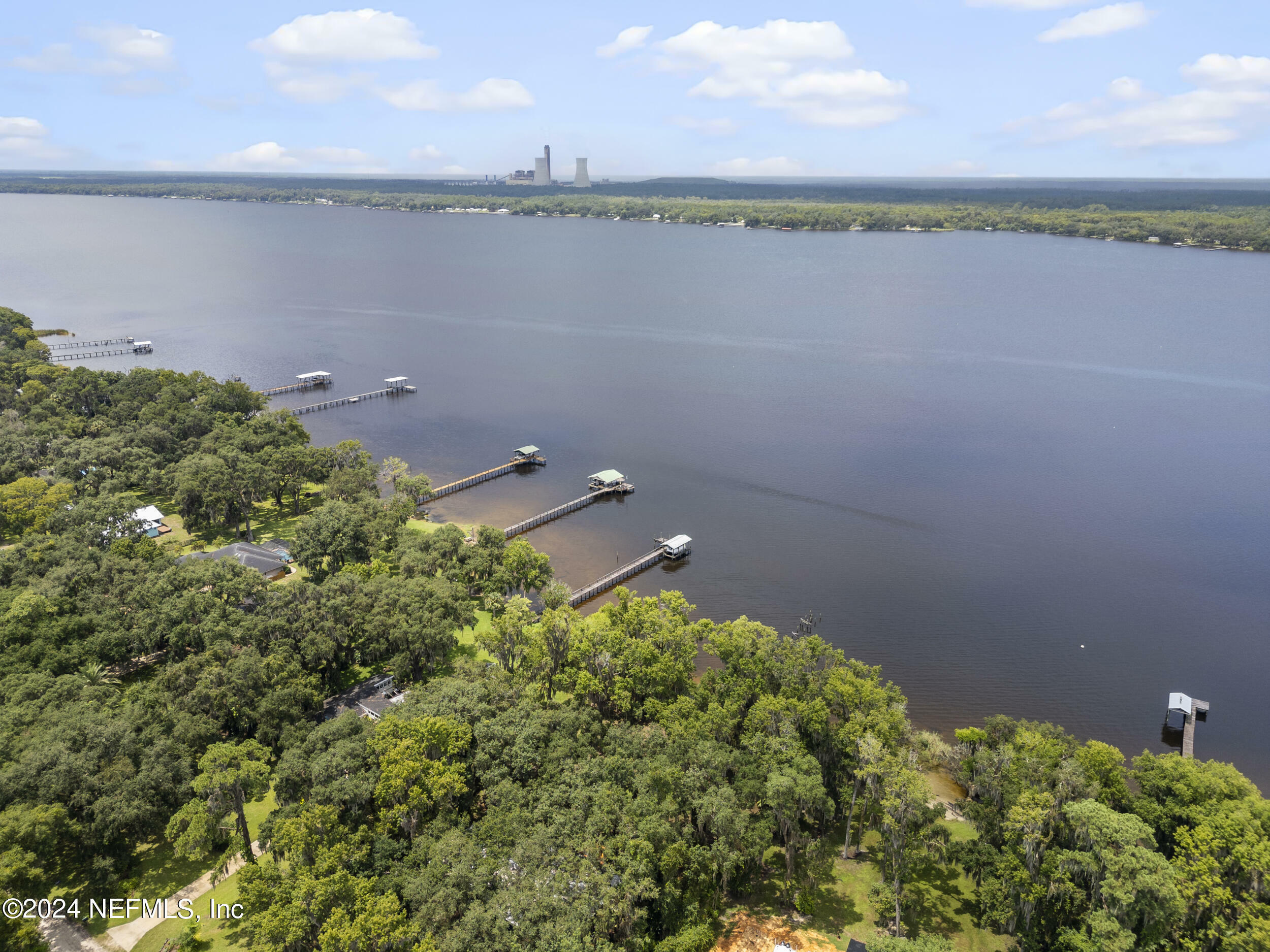 Property Photo:  119 Rivers Edge Drive  FL 32131 