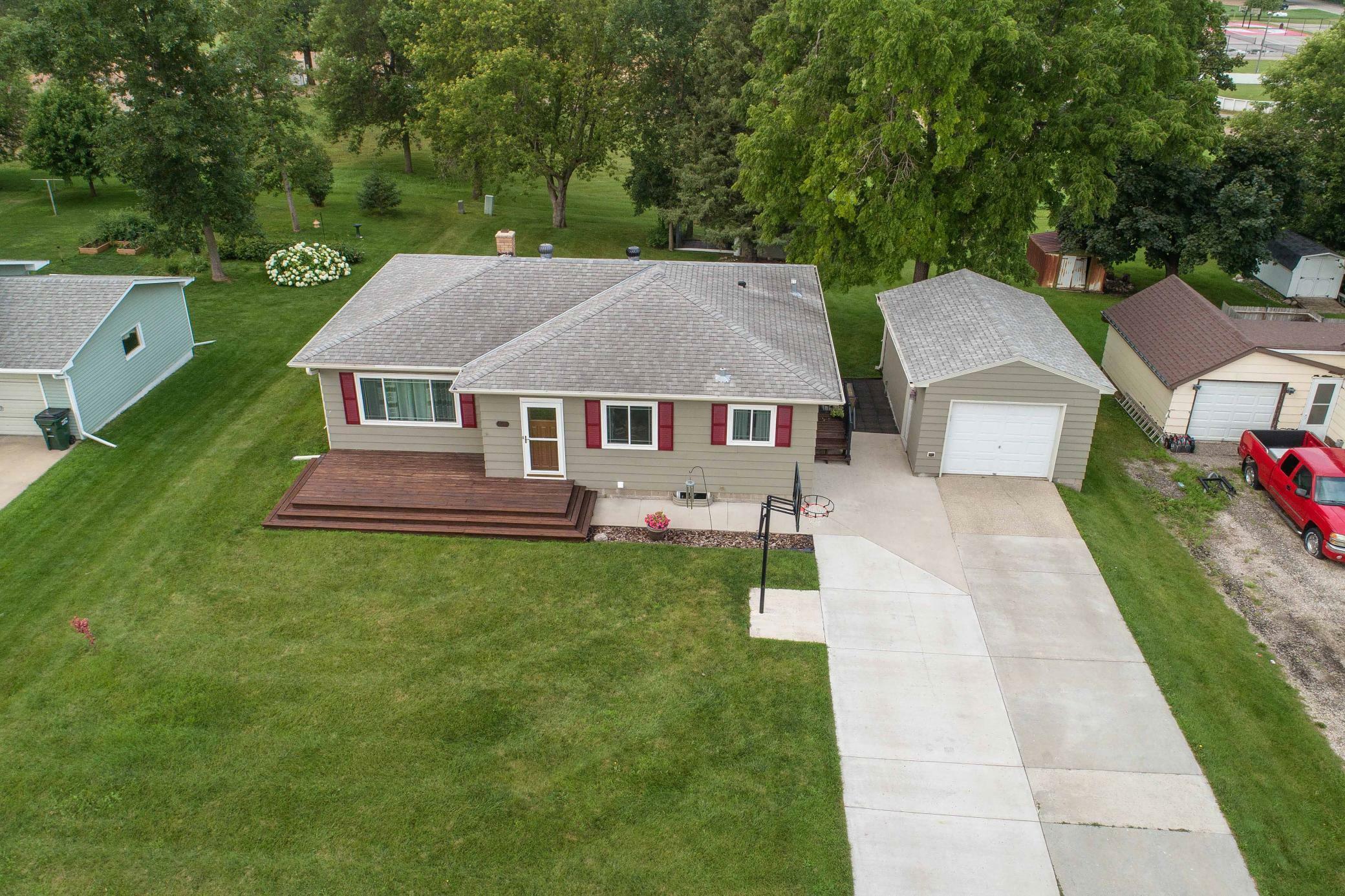 Property Photo:  322 10th Avenue SE  MN 56531 