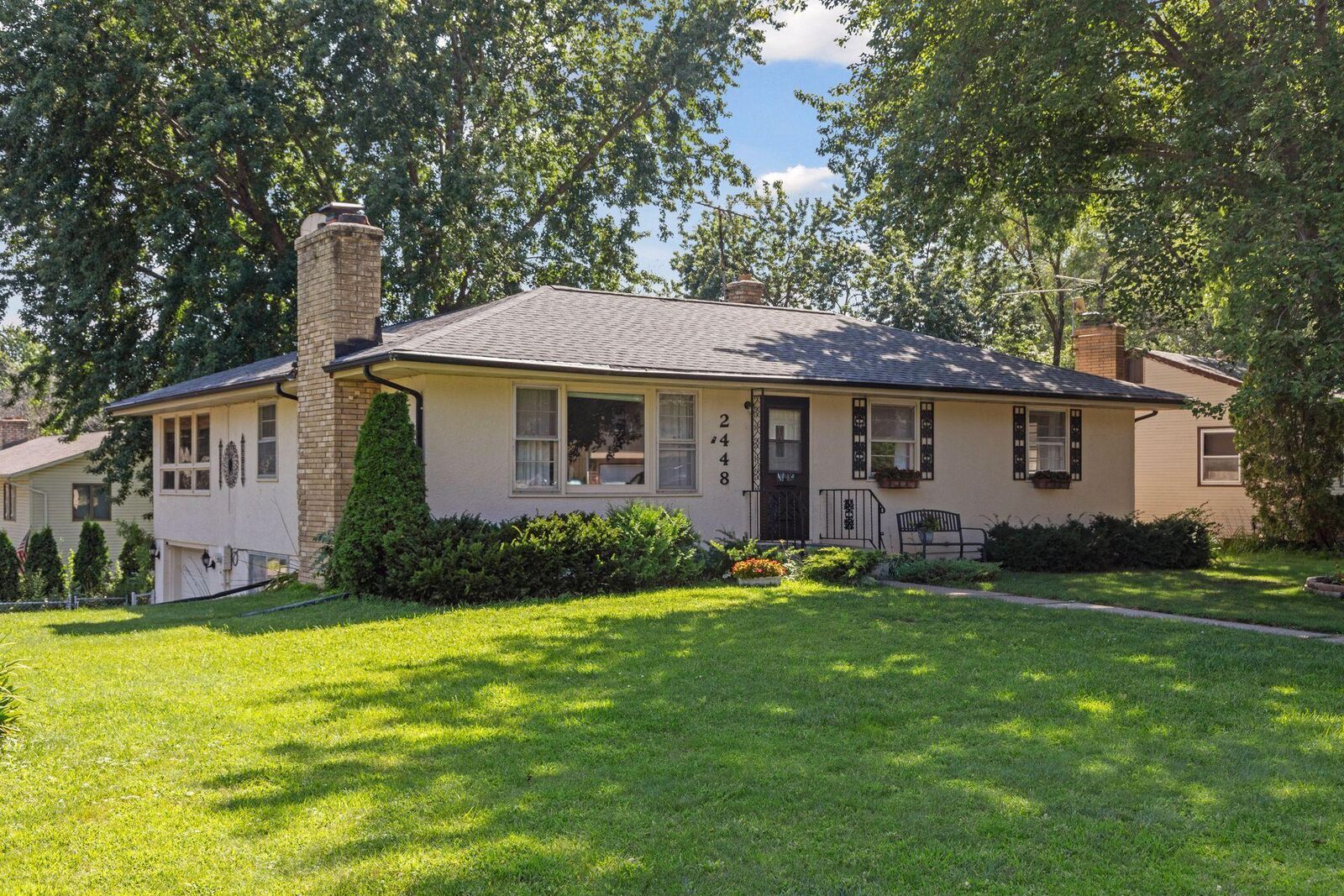 Property Photo:  2448 Indian Way  MN 55109 