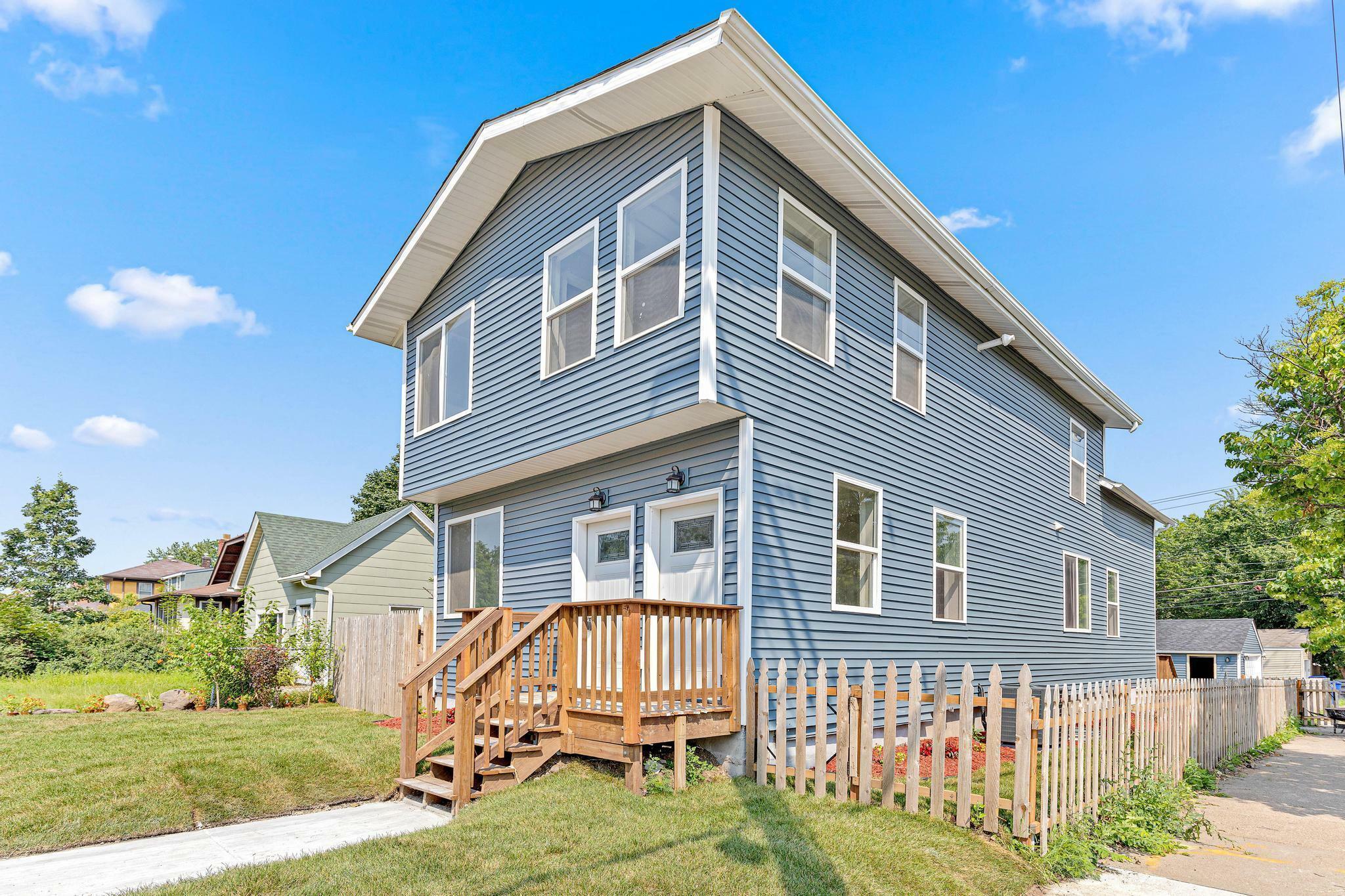 Property Photo:  1235 Minnehaha Avenue E  MN 55106 