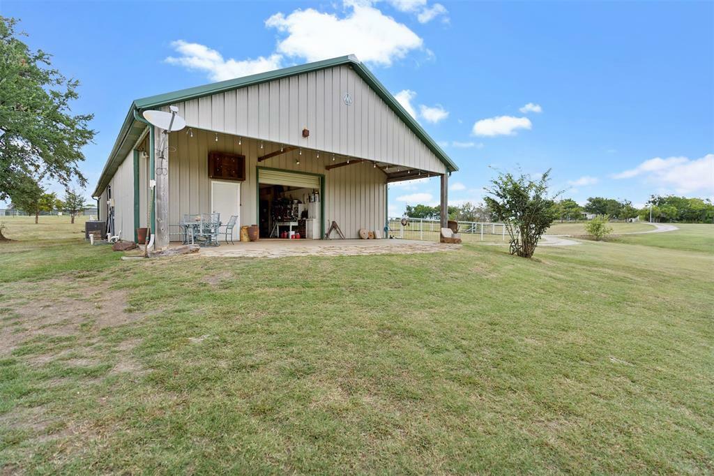 Property Photo:  12188 County Road 536  TX 75087 