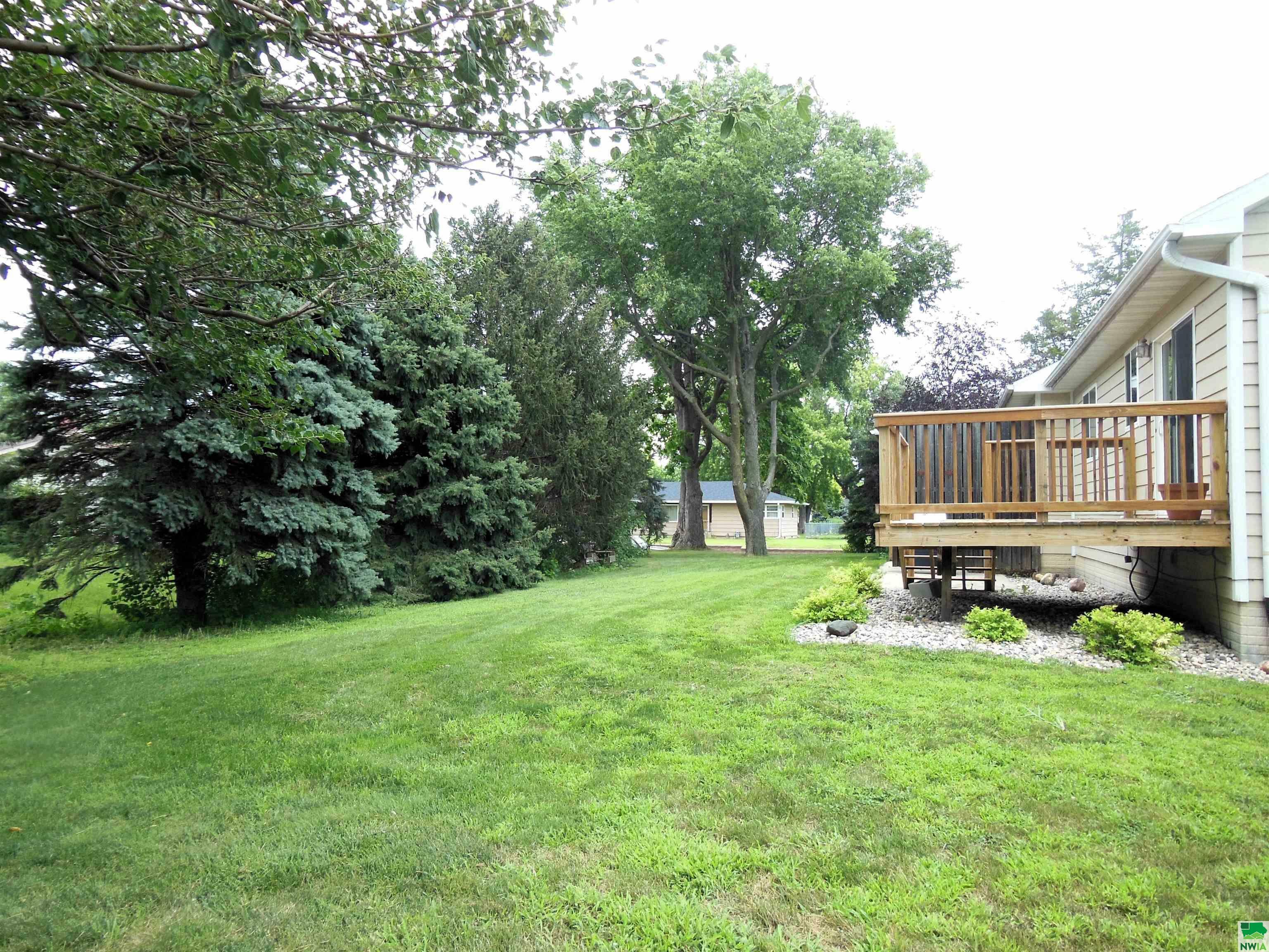 Property Photo:  303 S. Pearl St.  SD 57025 