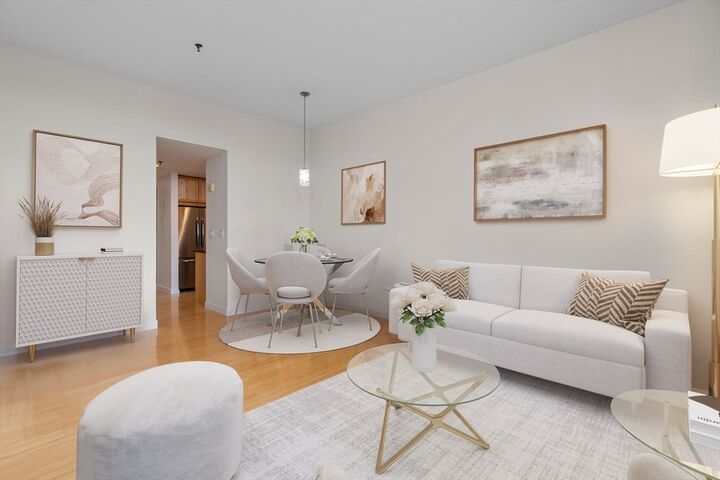 Property Photo: 416 Marlborough 701 MA 02115