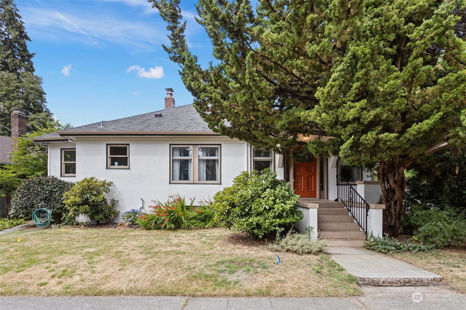 Property Photo: 6257 29th Avenue NE WA 98115