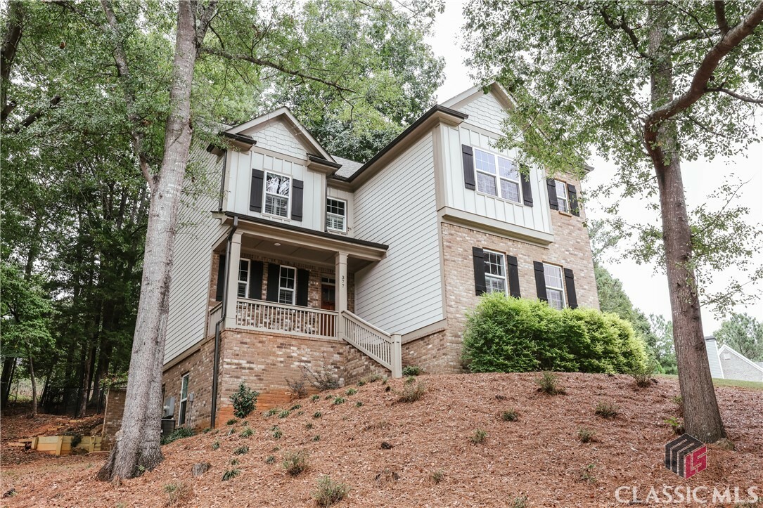 Property Photo:  377 Greystone Terrace  GA 30606 