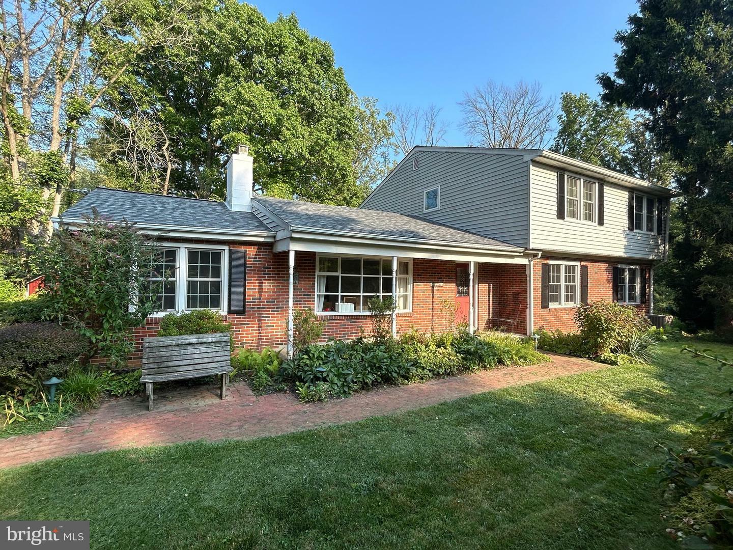 Property Photo: 414 Red Coat Lane PA 19087