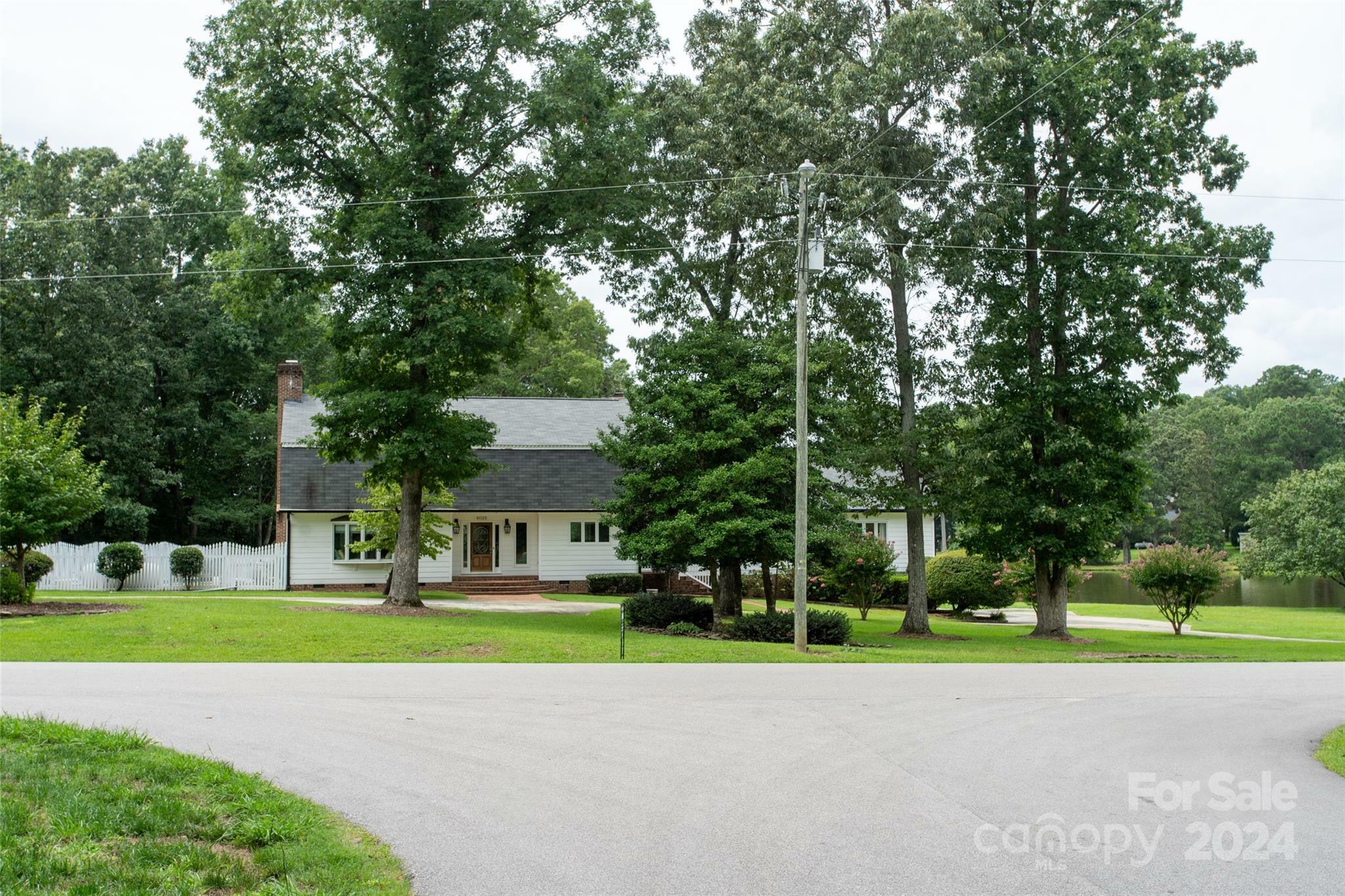 8025 Muirfield Drive  Fuquay-Varina NC 27526 photo