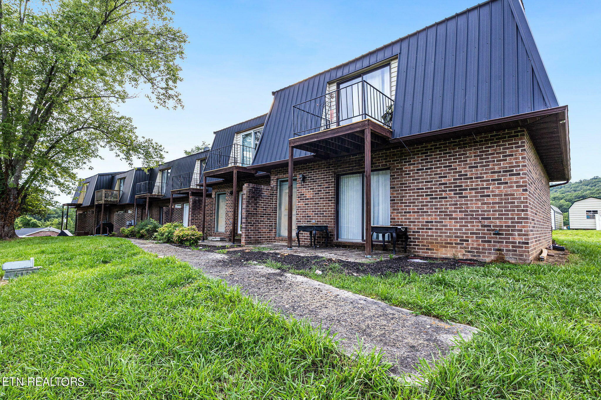 Property Photo: 204 Midtown Lane TN 37748