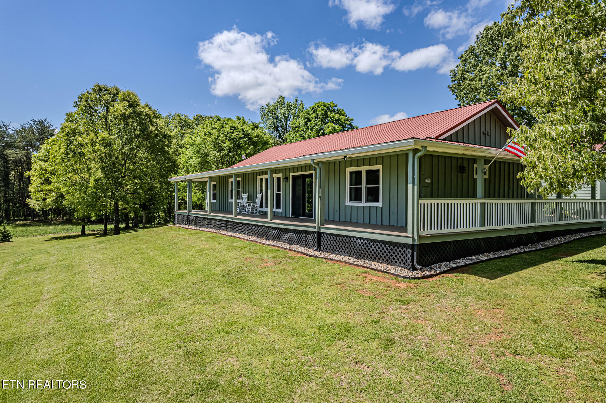 Property Photo:  430 Peals Lane  TN 37385 