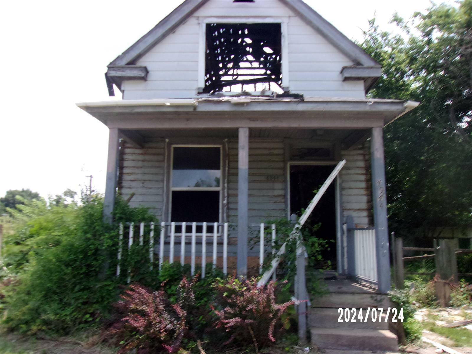 Property Photo:  4944 Claxton Avenue  MO 63120 