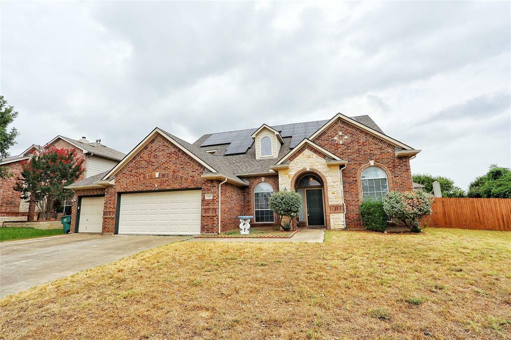 Property Photo:  637 Catalpa Road  TX 76131 