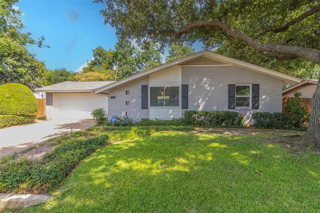 Property Photo:  3626 Windsor Street  TX 75062 