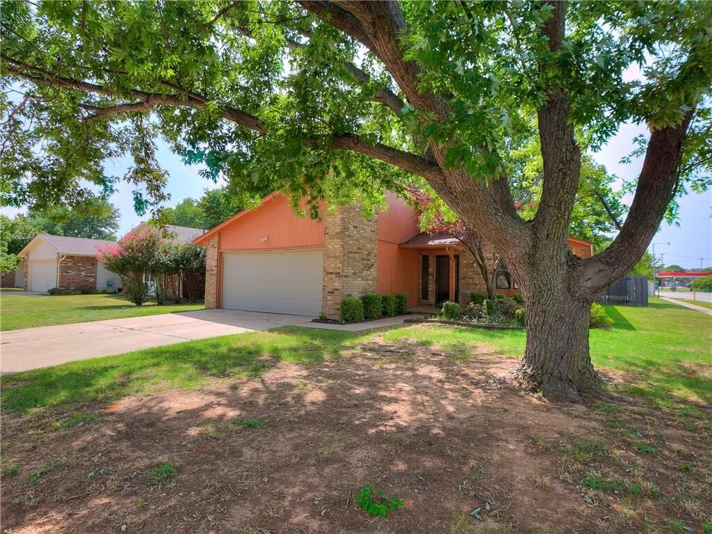 Property Photo:  936 Branchwood Drive  OK 73072 
