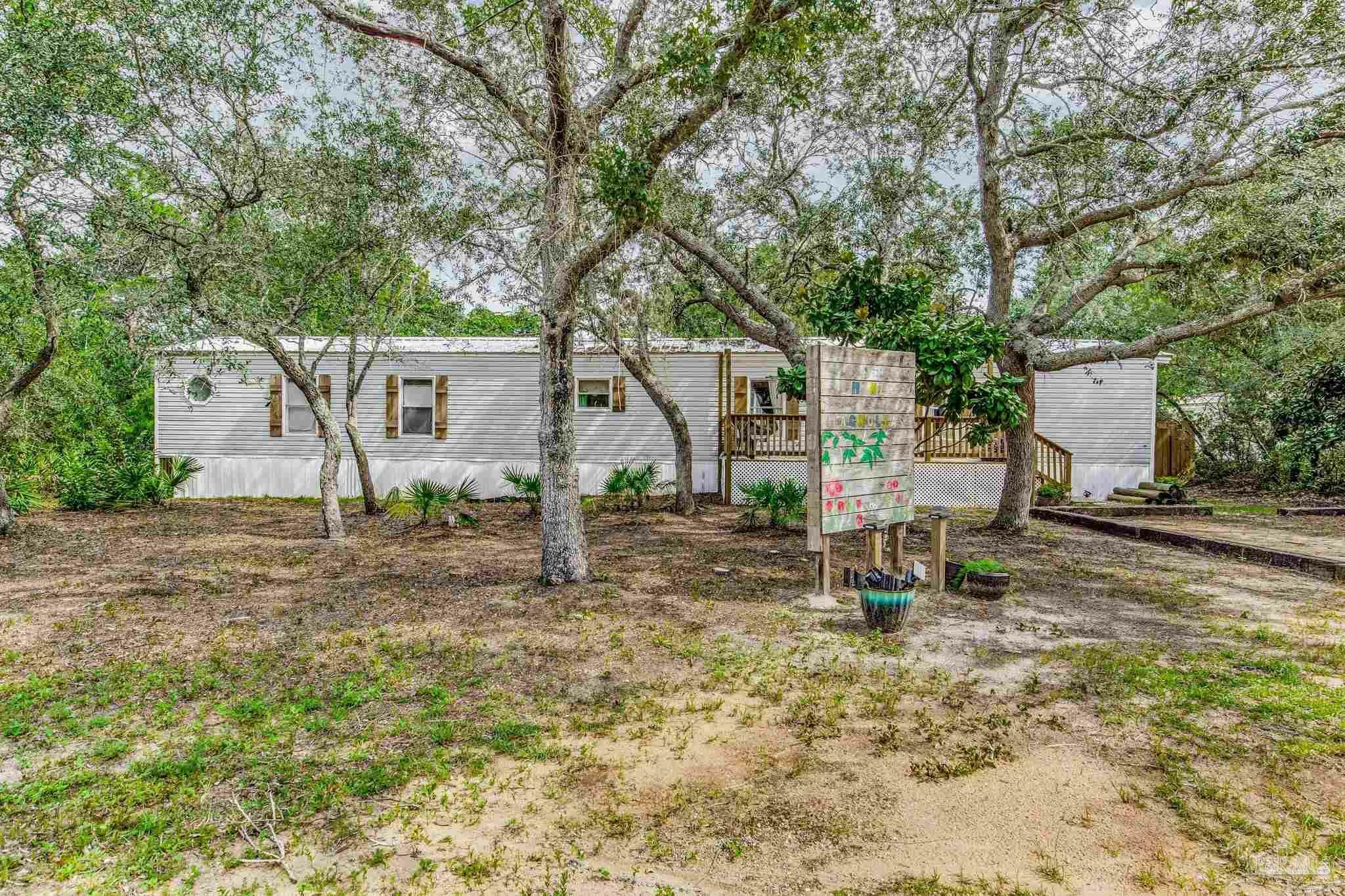 Property Photo:  5808 Congress Ct  FL 32563 