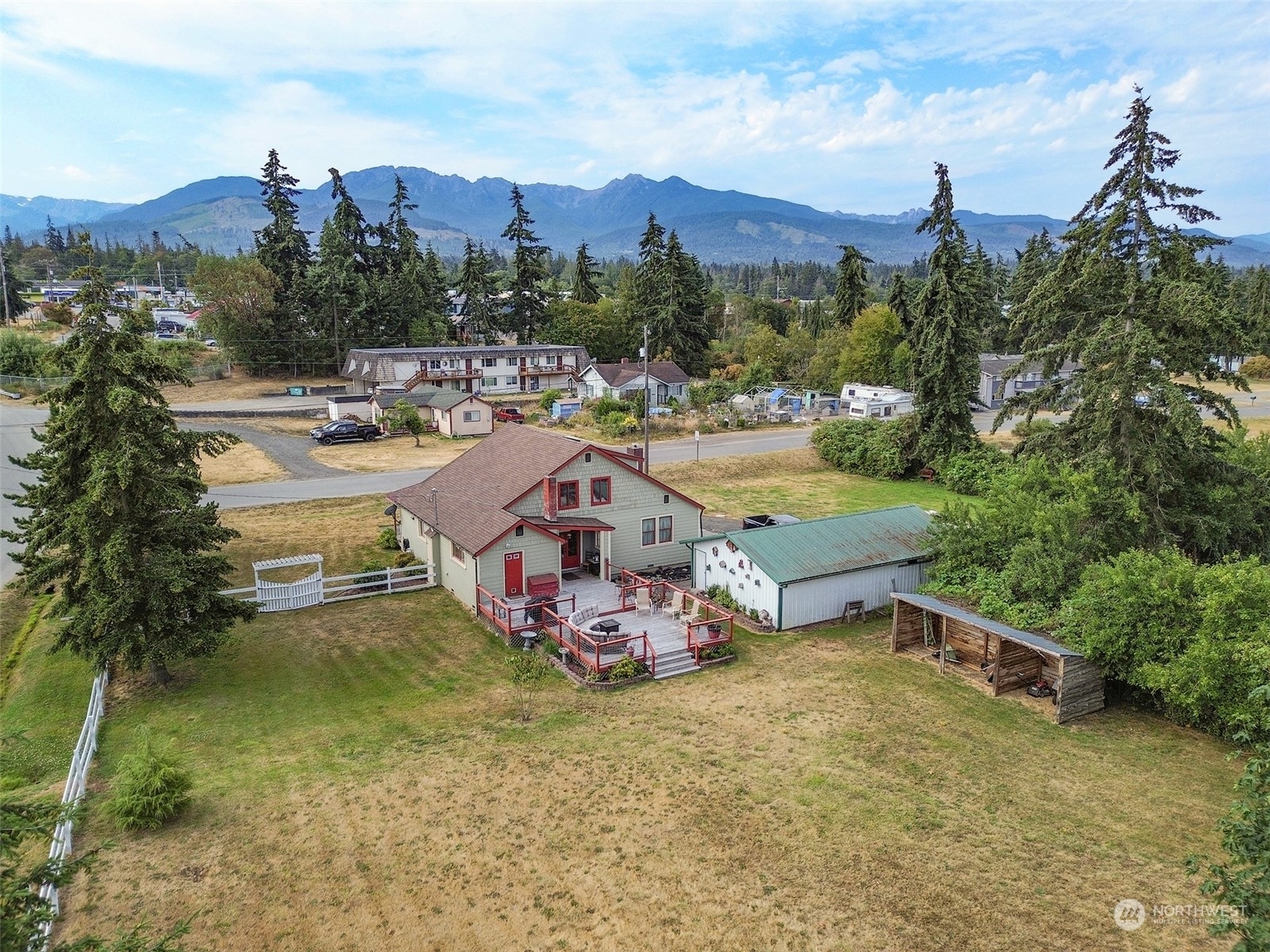 Property Photo:  2961 E Myrtle Street  WA 98362 