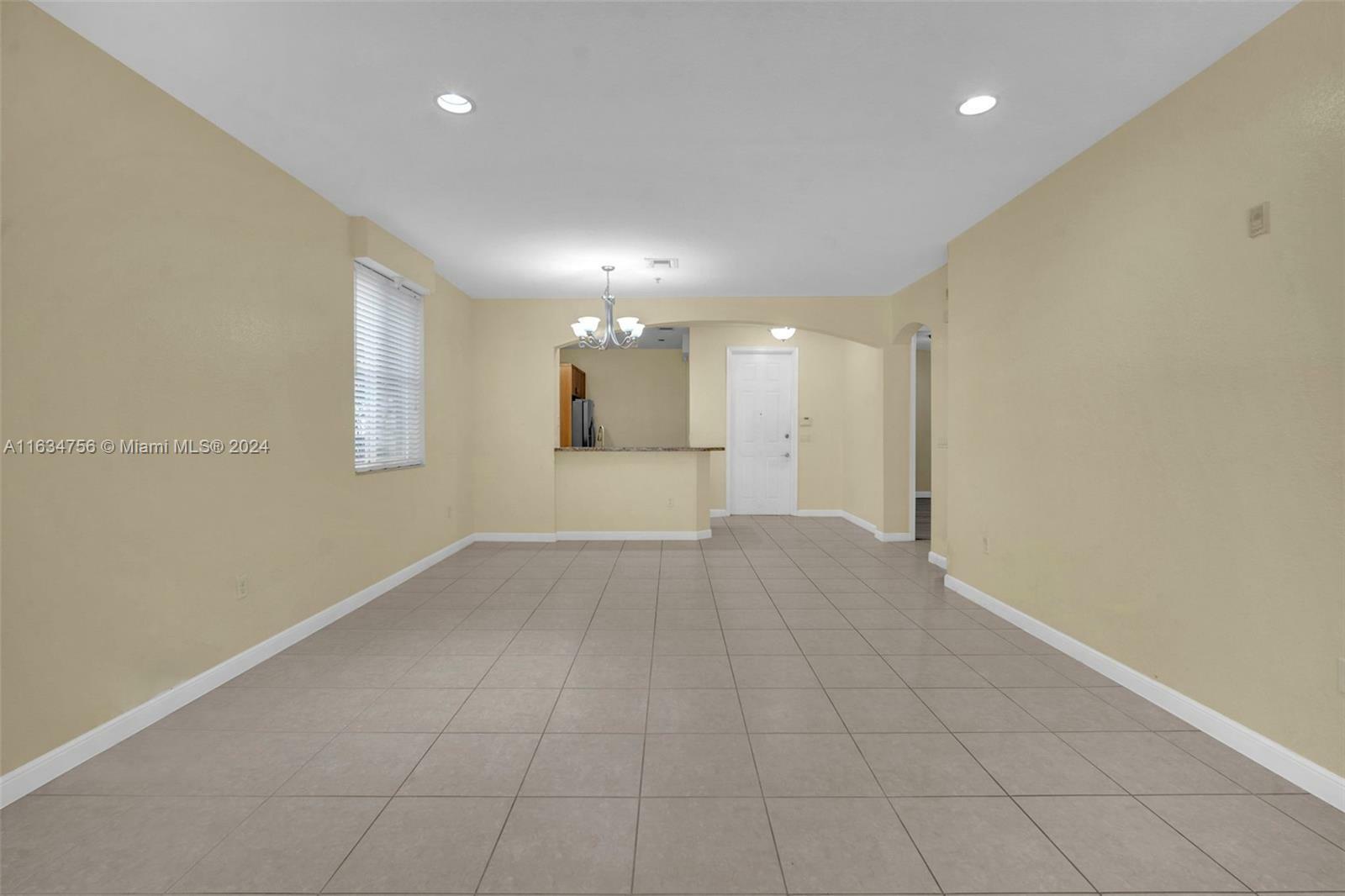 Property Photo:  2901 NW 126th Ave 2-224  FL 33323 