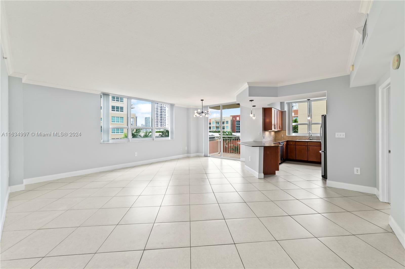 Property Photo:  2000 N Bayshore Dr 527  FL 33137 