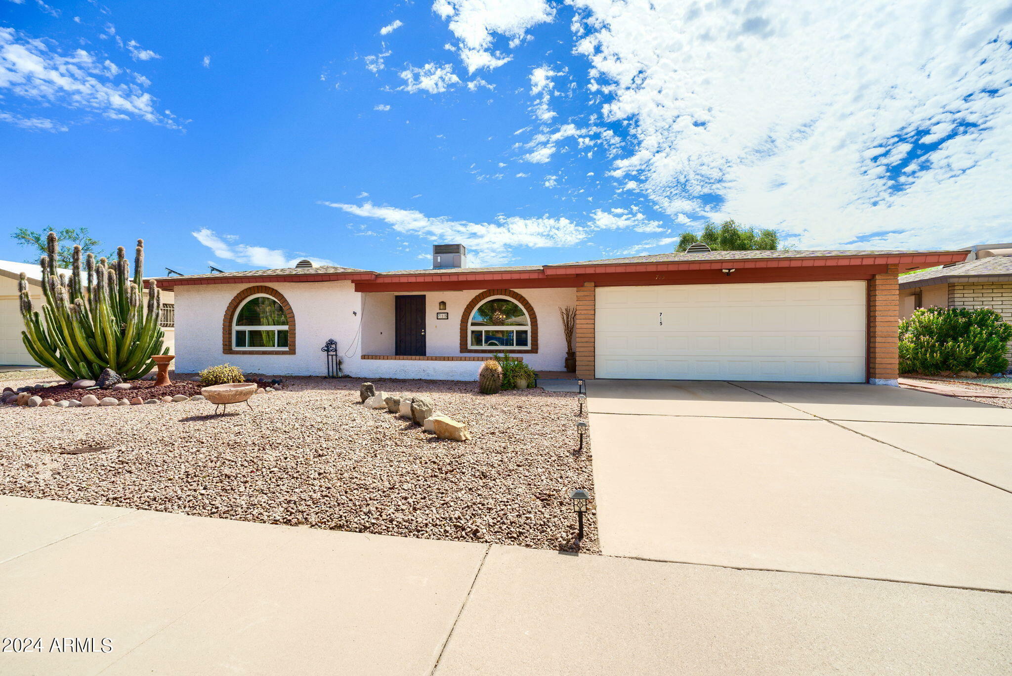 Property Photo:  715 S Rosemont --  AZ 85206 