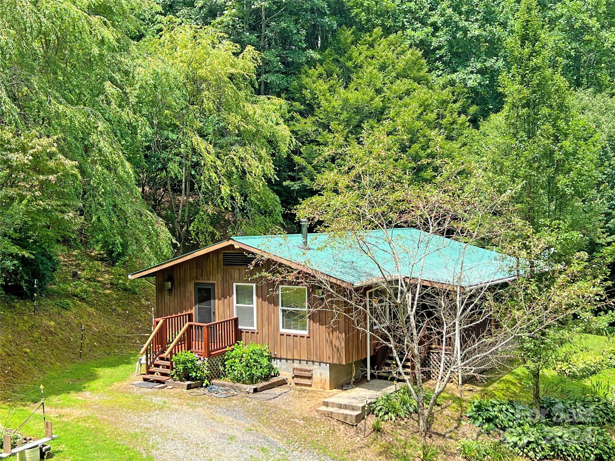 Property Photo:  833 Sprinkle Branch Road  NC 28753 