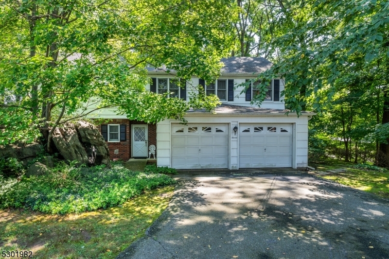 Property Photo:  7 S Point Ter  NJ 07405 