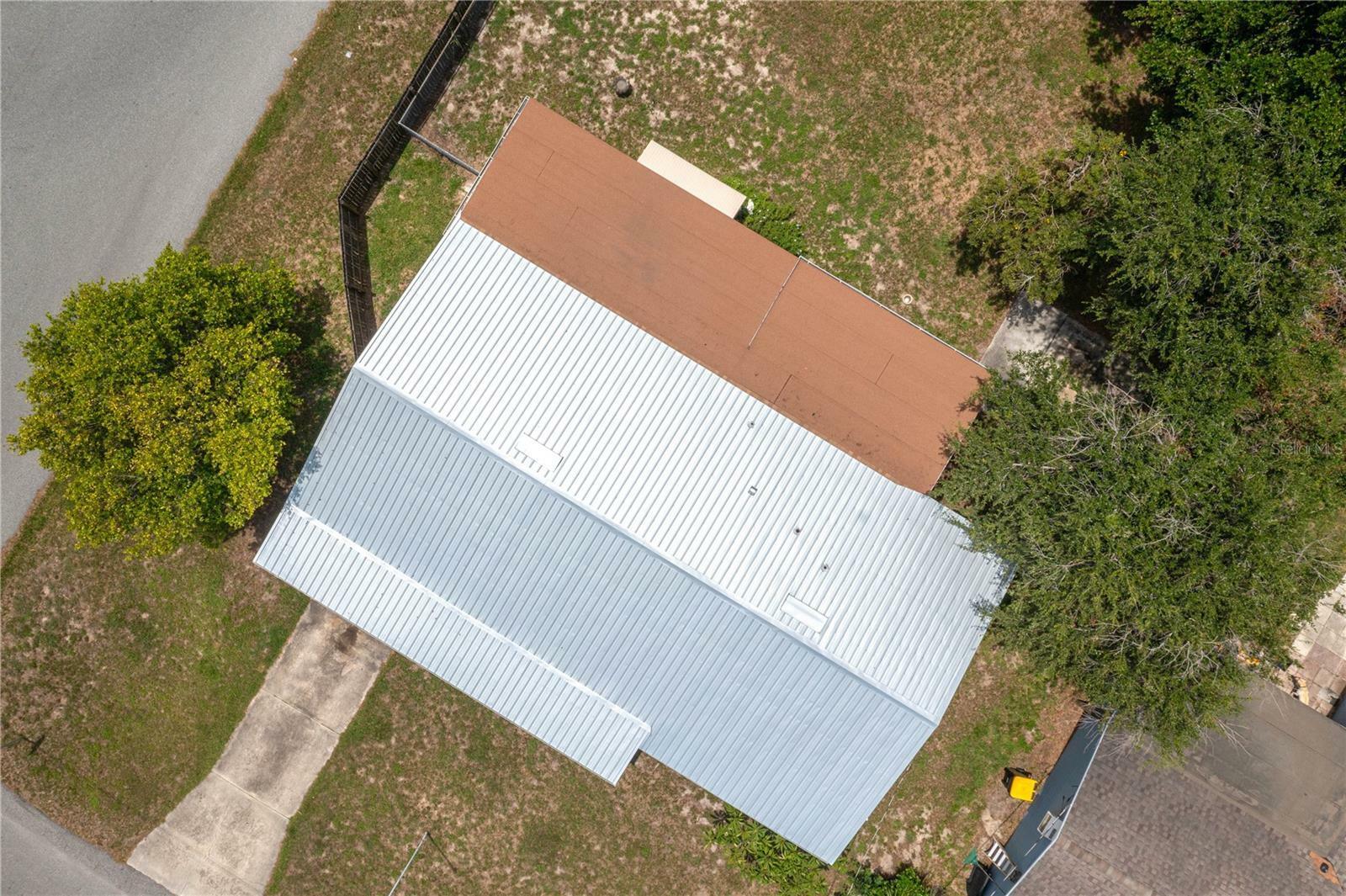 Property Photo:  101 Hawthorne Road  FL 33884 