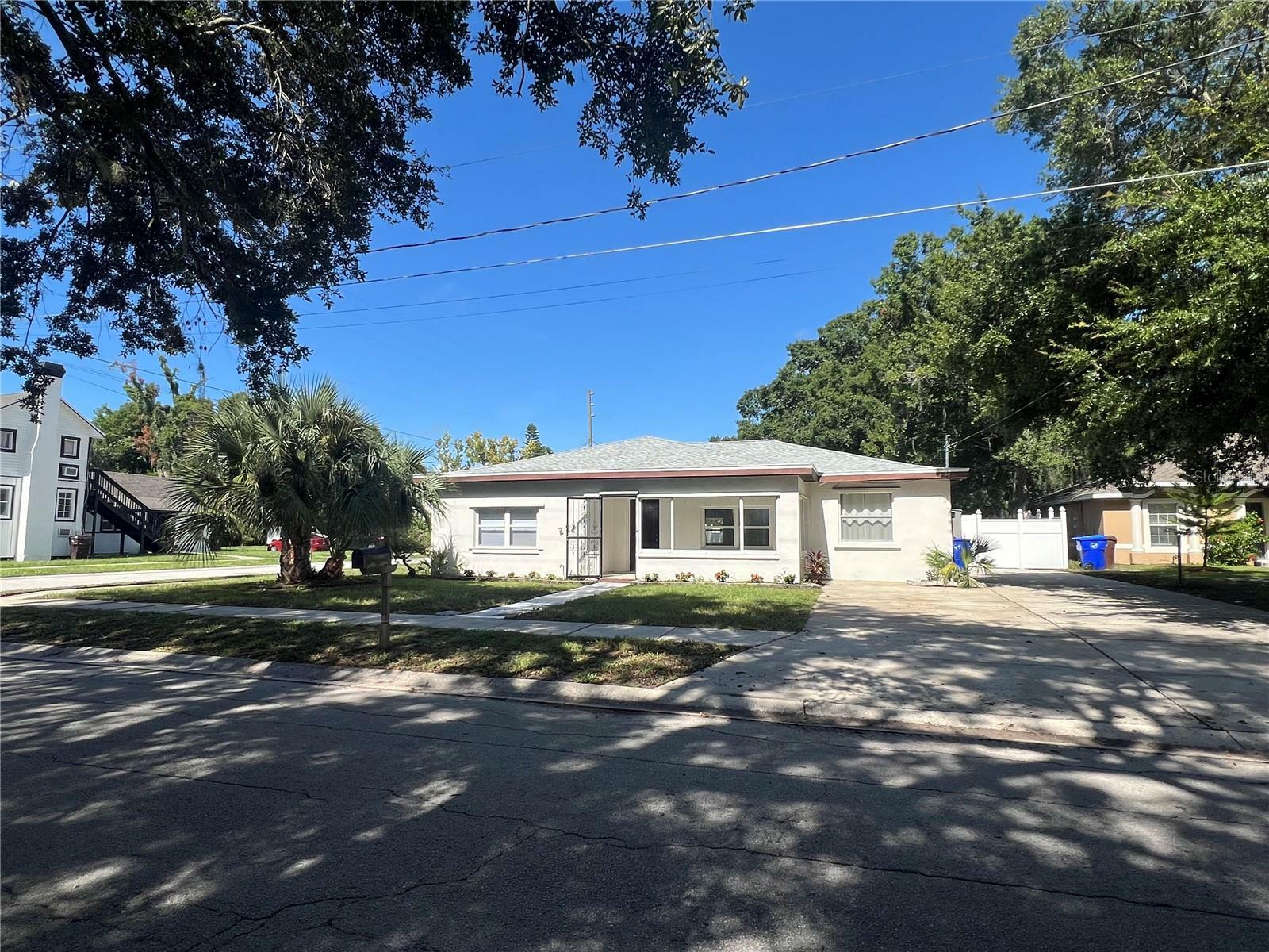 Property Photo:  222 S Dillingham Avenue  FL 34741 