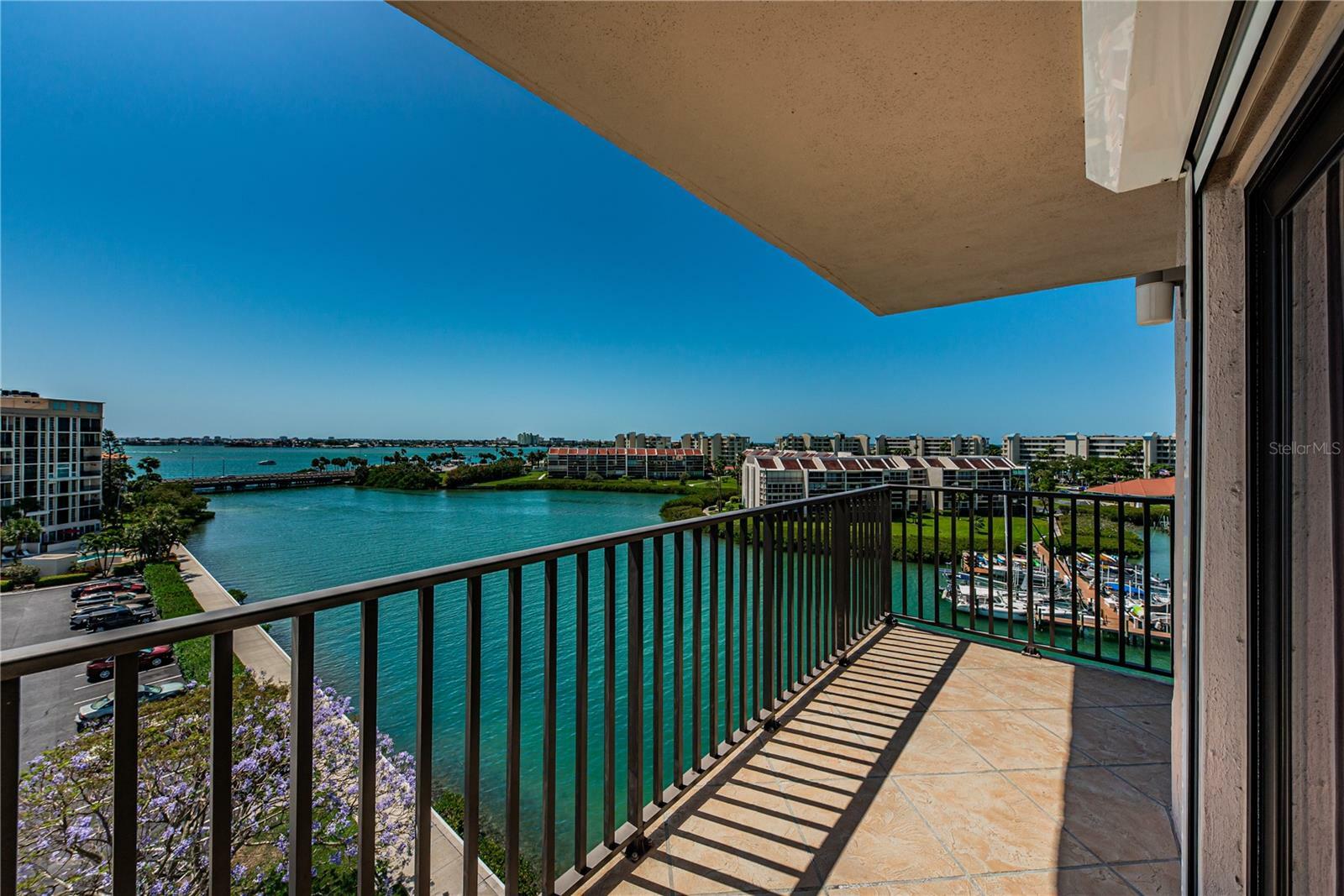 Property Photo:  7600 Sun Island Drive S 708  FL 33707 