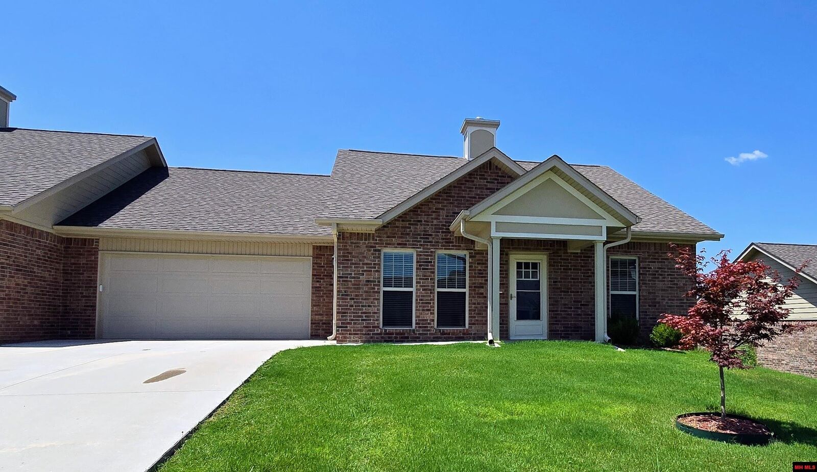 Property Photo:  1916 Maumee Court  AR 72653 