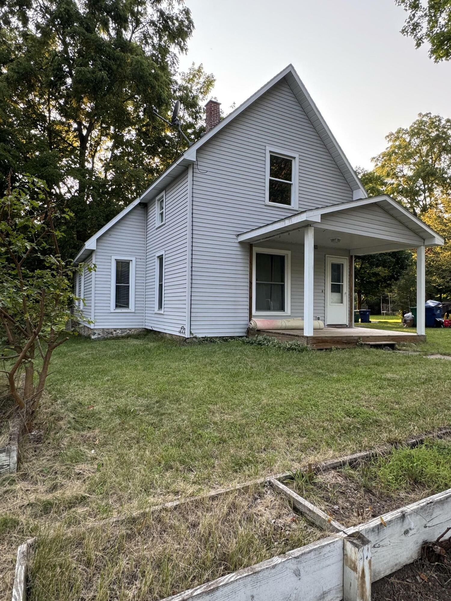 Property Photo:  324 S East Street  MI 49031 