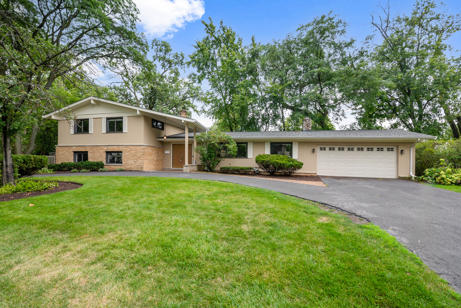 Property Photo:  336 Hibbard Road  IL 60091 