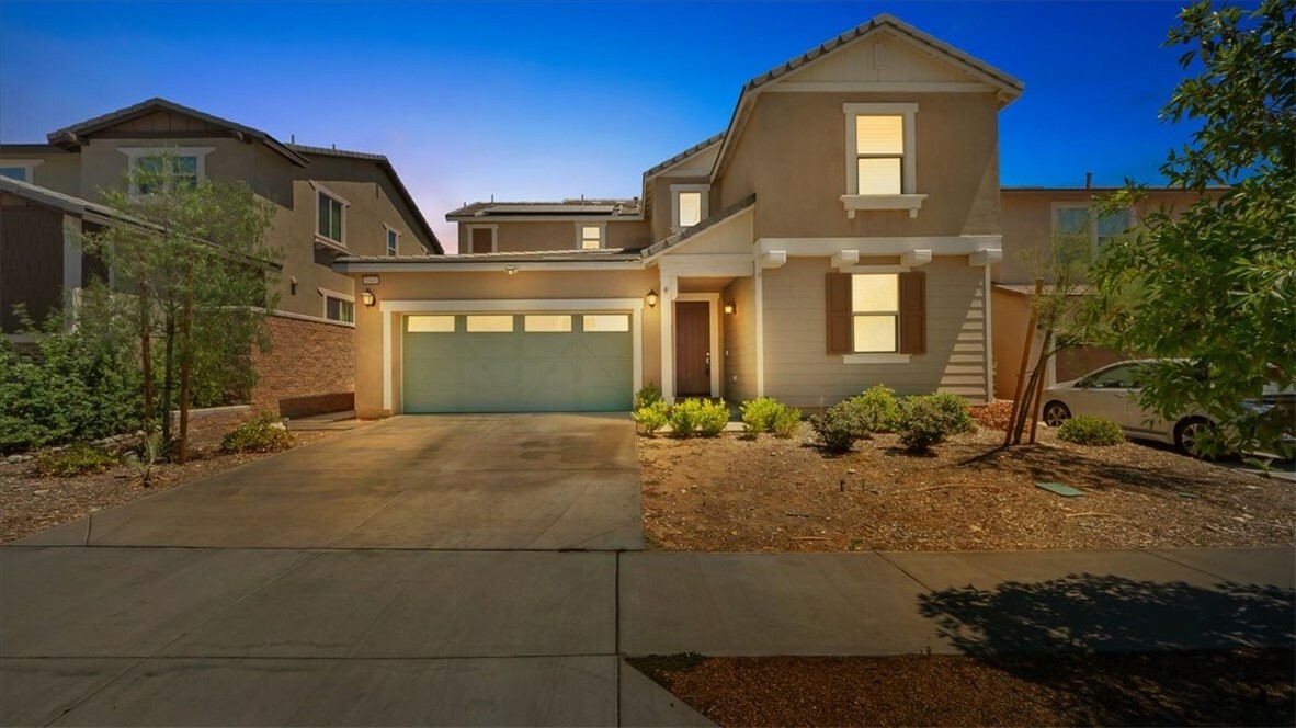 Property Photo:  5345 Blue Ridge Way  CA 92336 