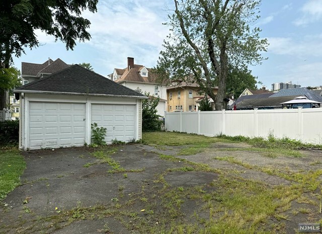 Property Photo:  175 Stanley Place  NJ 07601 