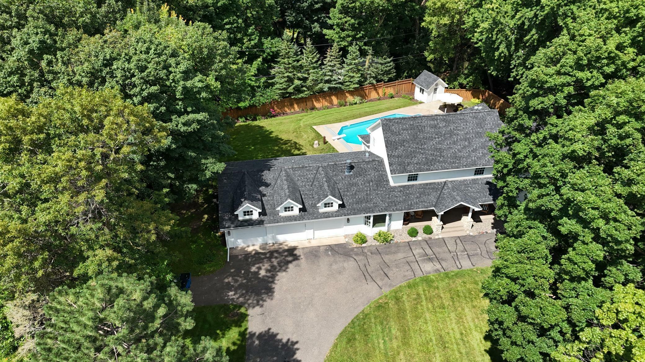 Property Photo:  2204 Huntington Point Road E  MN 55391 