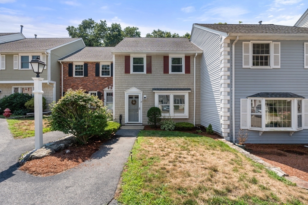 Property Photo:  21 Boylston Ln 21  MA 01852 