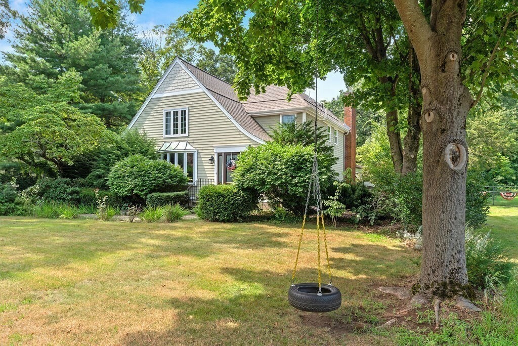 Property Photo:  388 Franklin St.  MA 02093 