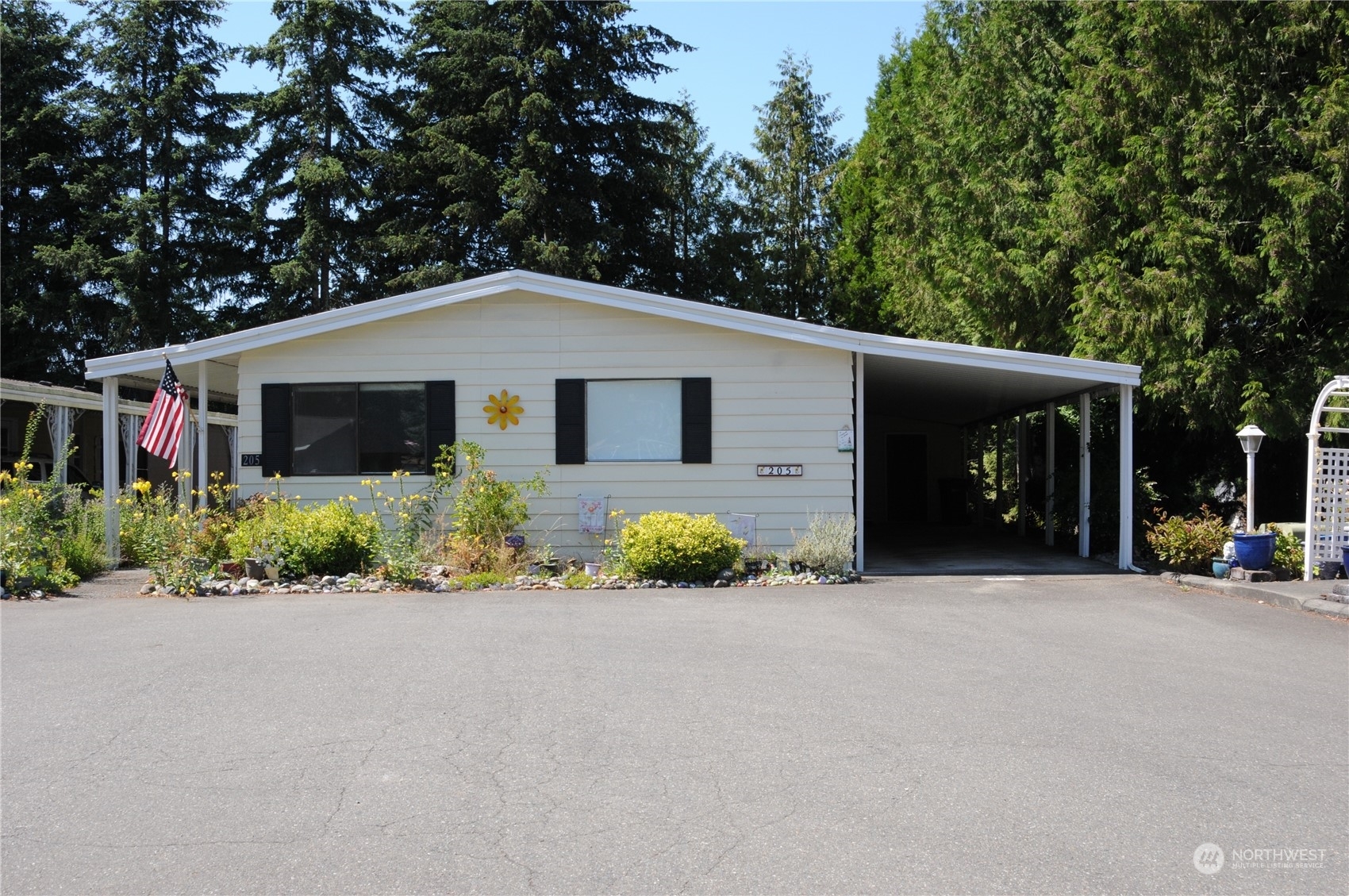 Property Photo:  2500 S 370th St. 205  WA 98003 