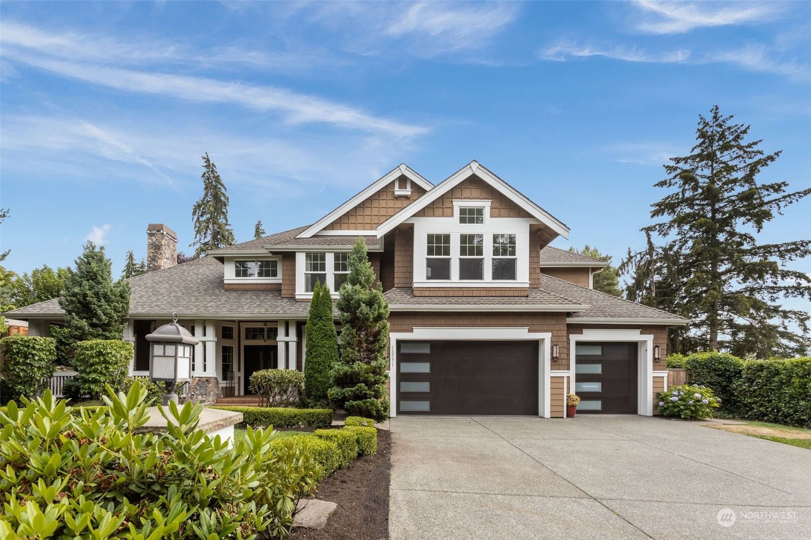 Property Photo:  13771 NE 2nd Place  WA 98005 