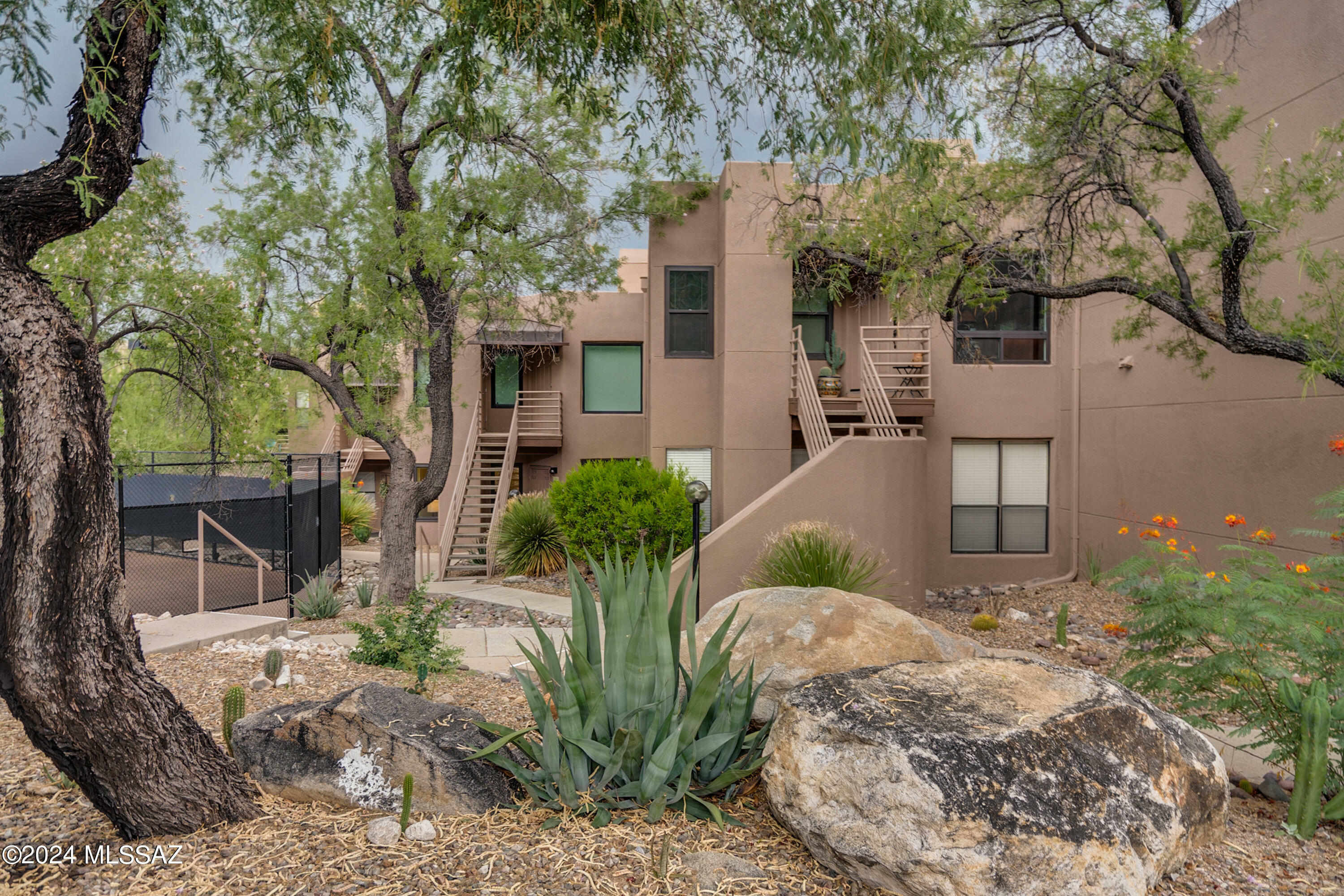 Property Photo:  6655 N Canyon Crest Drive 8146  AZ 85750 